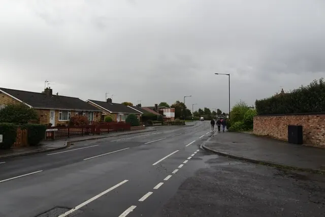 North Moor Road, Huntington